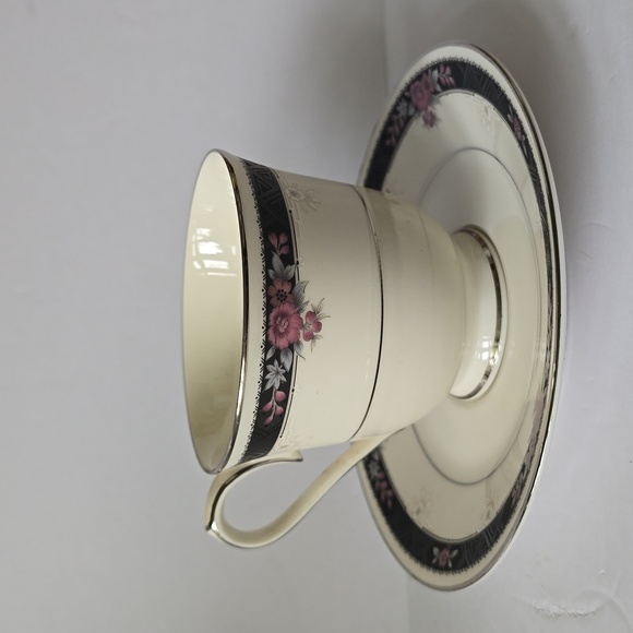 Noritake Etienne Ivory China Footed Coffee Mug Tea Cup And Saucer 7260 Japan - Picture 8 of 16